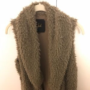 Jack by B.B. Dakota furry vest